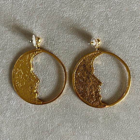 Oscar De La Renta Earrings - Picture 4 of 4